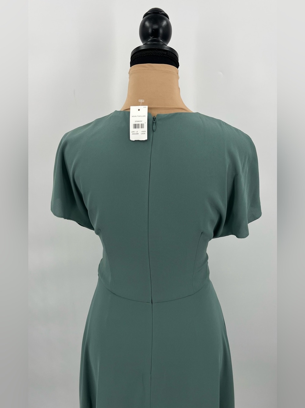 Ann Taylor Sage Green wedding guest fit & flare Tie Waist Dress flutter sleeve 2 - Picture 7 of 12